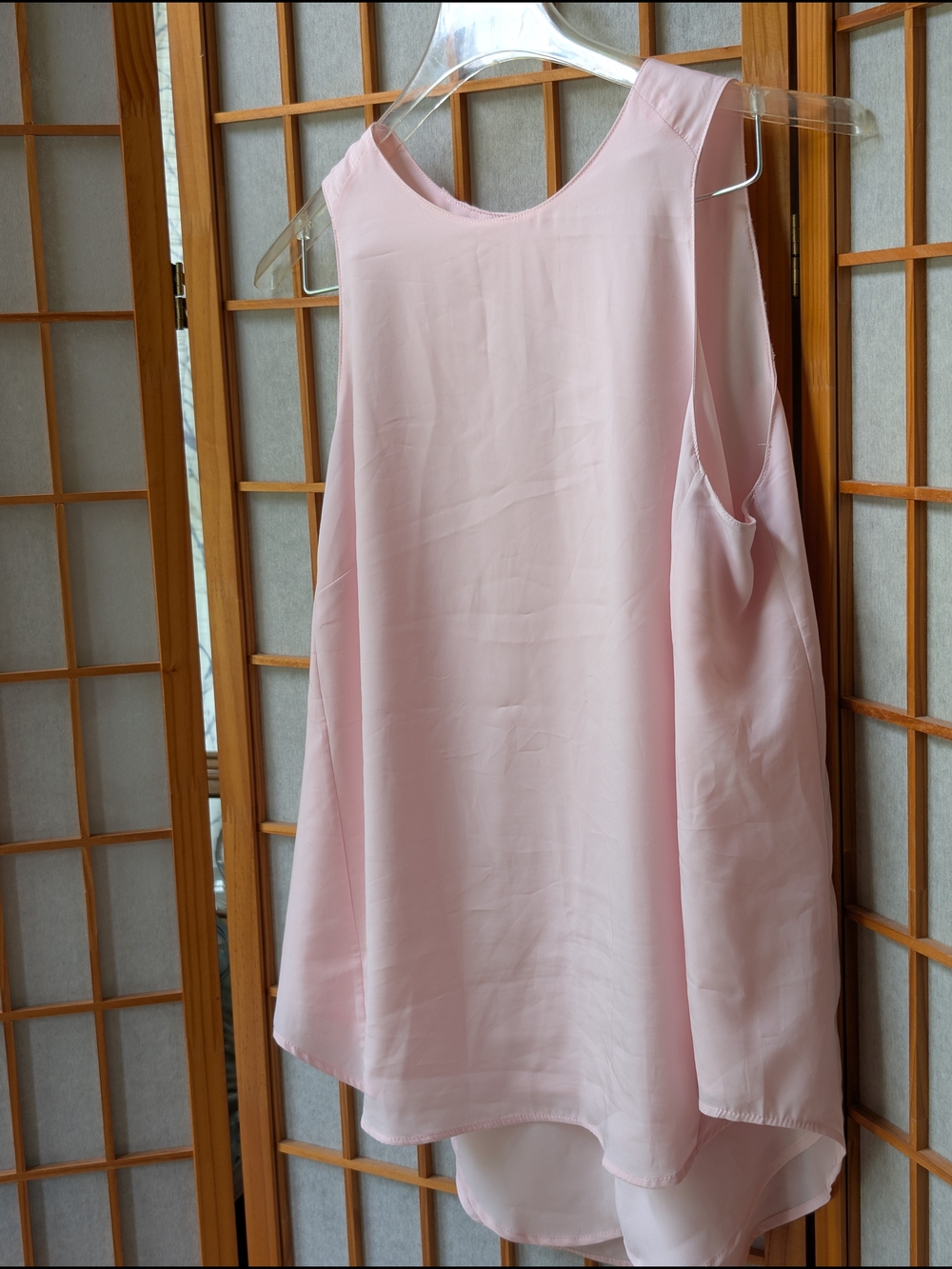Calvin Klein Baby Pink Sleeveless Top Women's Medium - Accent Back - Chiffon - Picture 1 of 6
